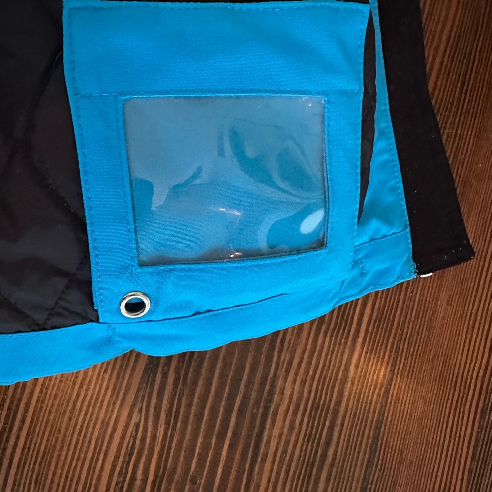 Girls ski/snowboard/snow jacket, sz 14 L. Excellent cond. Waterproof, insulated - Picture 4 of 10
